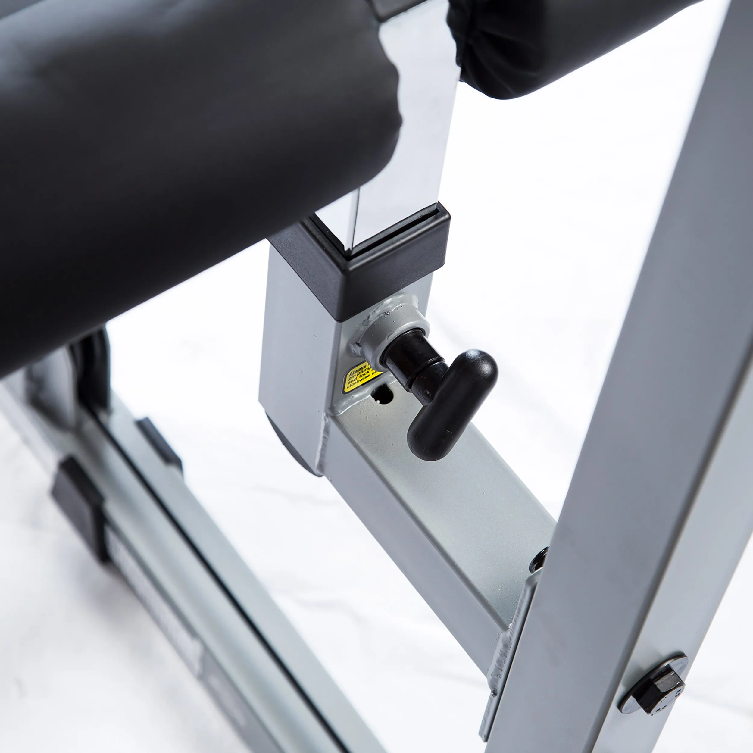 Body-Solid GLM83 Pro Lat Machine