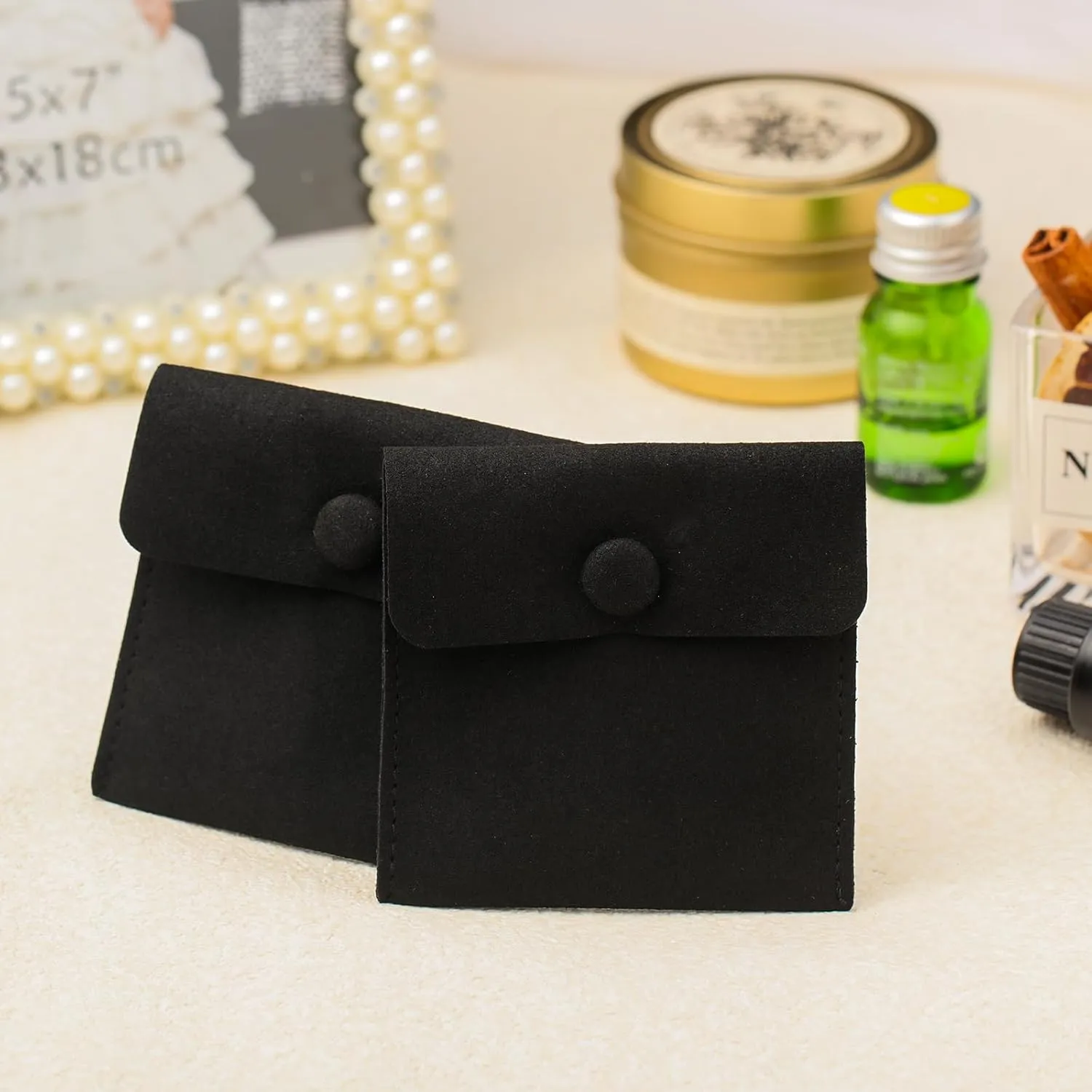 Bonuci Microfiber Jewelry Pouch 8x8cm, Jewelry Packaging Bag Luxury Small Gift Bags Package Snap Button with Divider Microfiber Bag for Bracelet Necklace Packaging