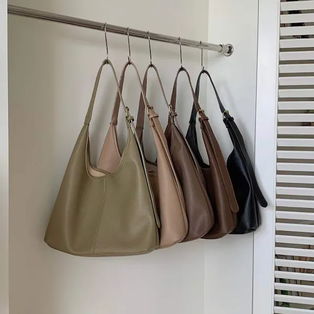 Hobo Bag w/Cosmetic Pouch: Brown