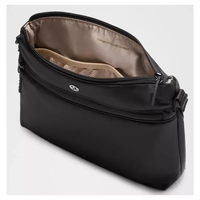 Lululemon - New Parent Backpack 17L - Black/Sheer Oak