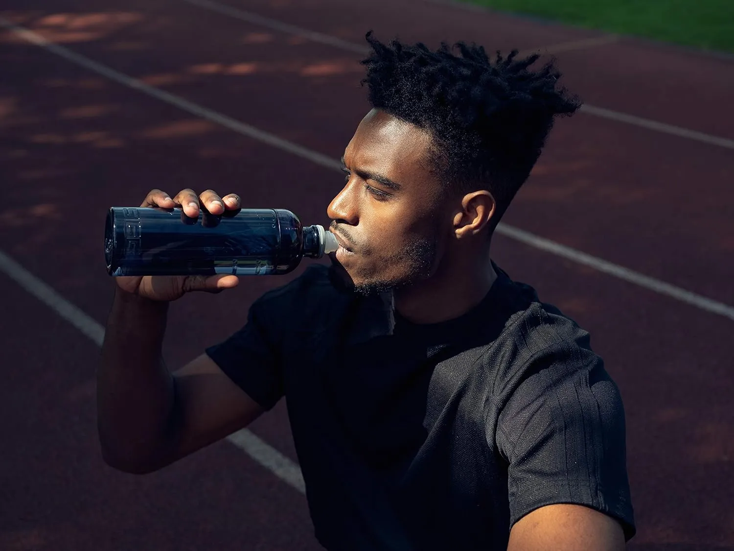 SIGG - Tritan Sports Water Bottle - Feel Anthracite - With Silicone Mouthpiece - Leakproof - Featherweight - Dishwasher Safe - BPA Free - 20 Oz