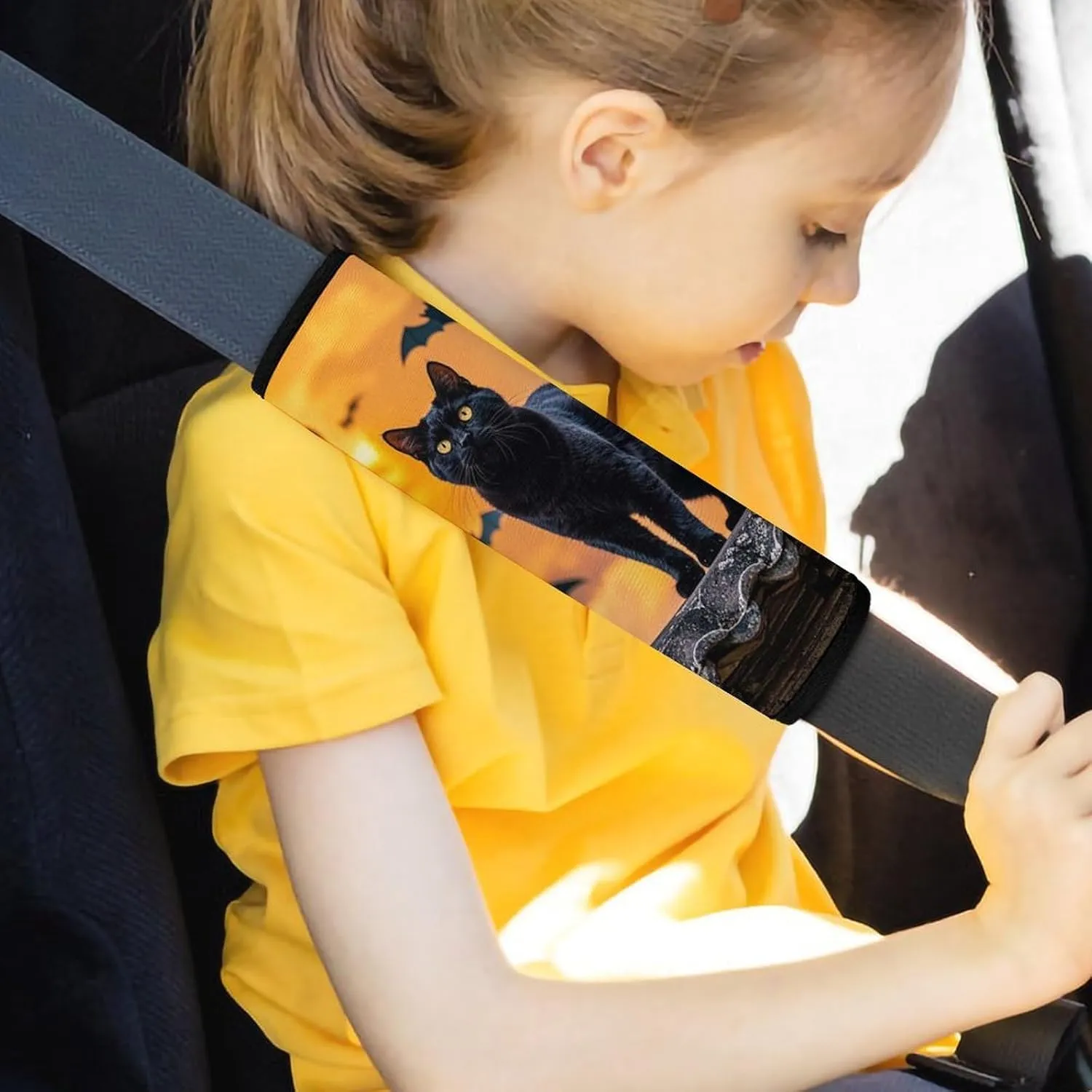 The Black Cat is Pacing on The Roof Auto Seat Belt Cover 2PCS Universal Car Seat Belt Shoulder Protector Pad, Protect Your Shoulders and Neck for Car Seat Belt, Shoulder Bag, Backpack