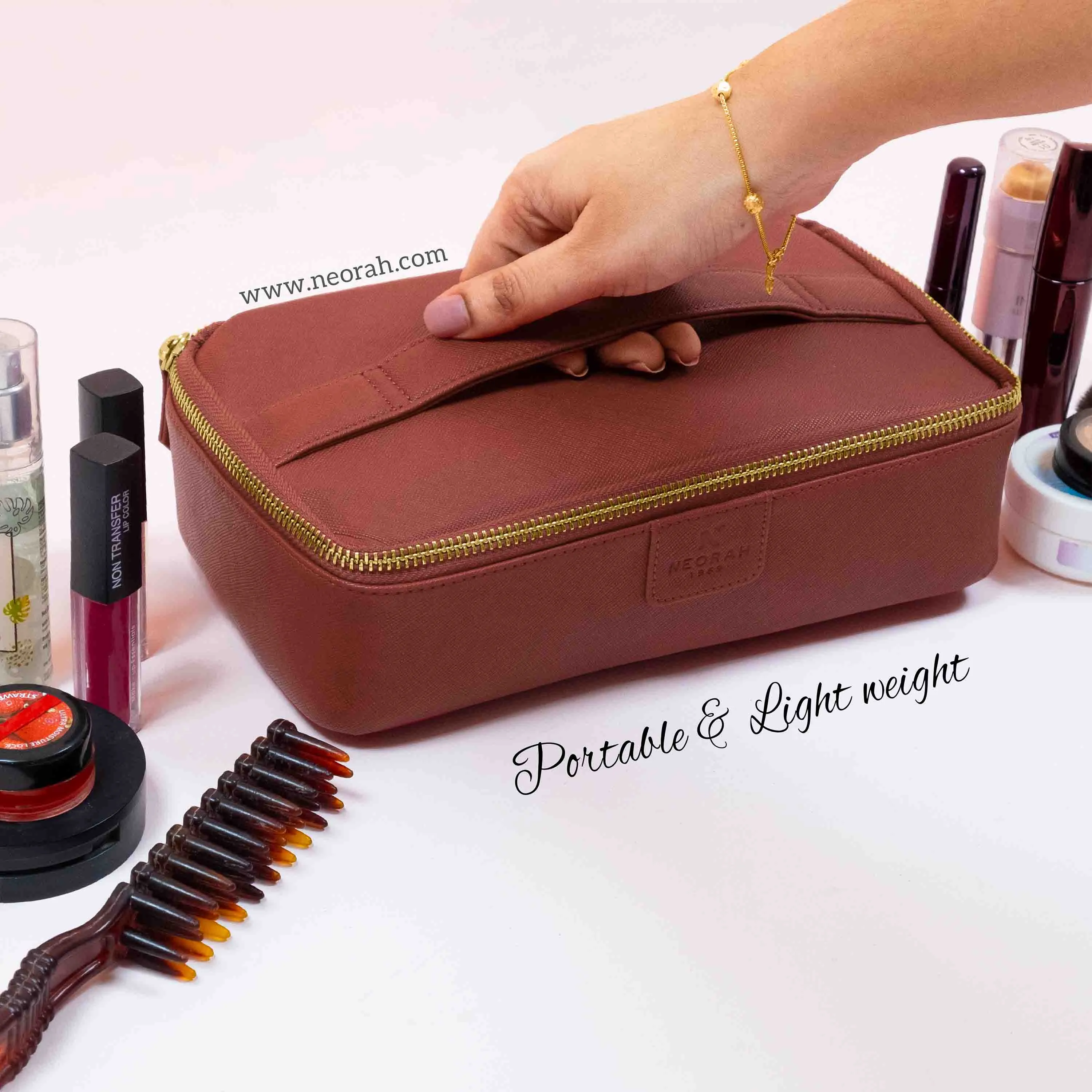 TRAVEL ORGANISER POUCH