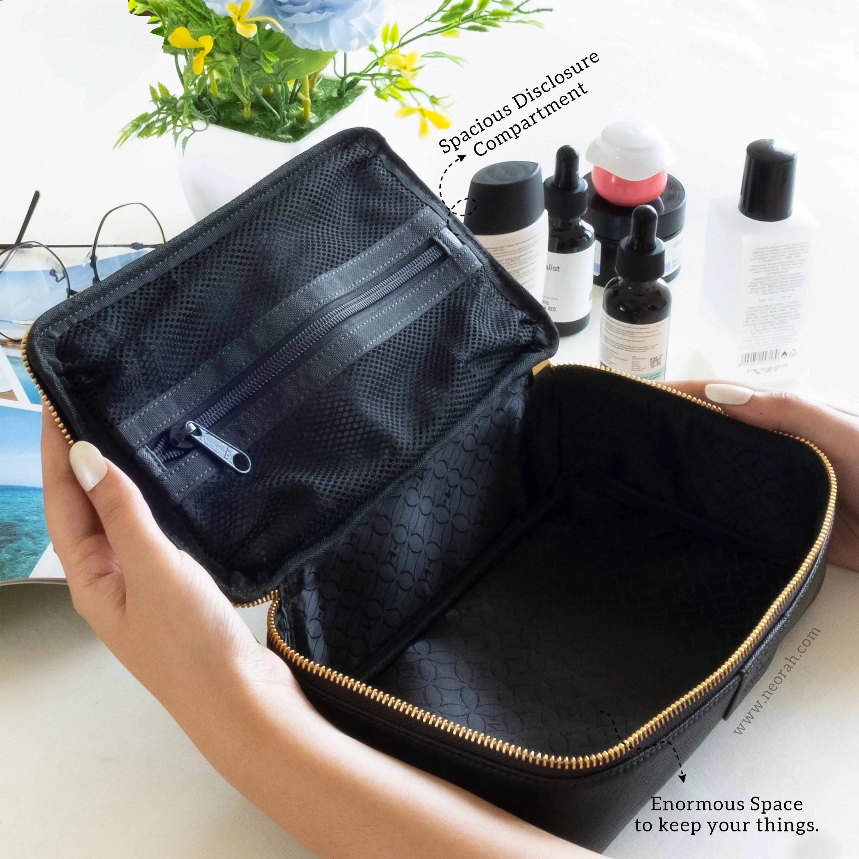 TRAVEL ORGANISER POUCH