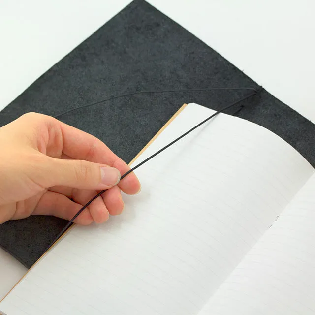 Traveler's Company Traveler's Notebook Starter Kit - Black Leather - Regular Size