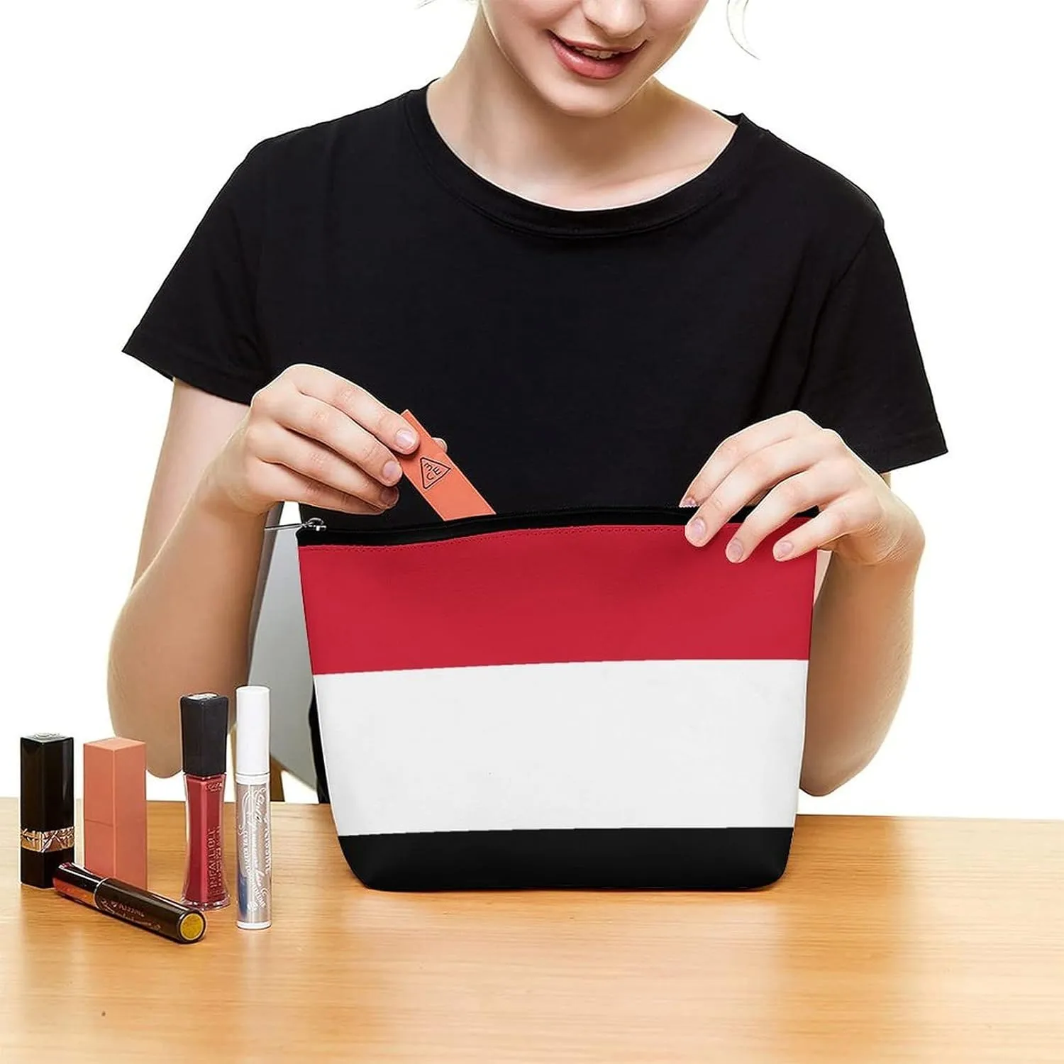 Yemen Flag Portable Makeup Pouch for Purse Waterproof Cosmetic Bag Travel Organizer for Girls